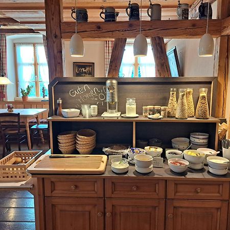 Landgasthof Roessle - Beim Kraeuterwirt 오버스타우펜 외부 사진