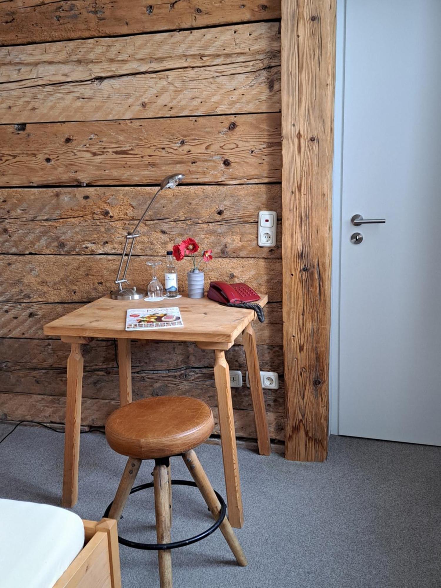 Landgasthof Roessle - Beim Kraeuterwirt 오버스타우펜 외부 사진